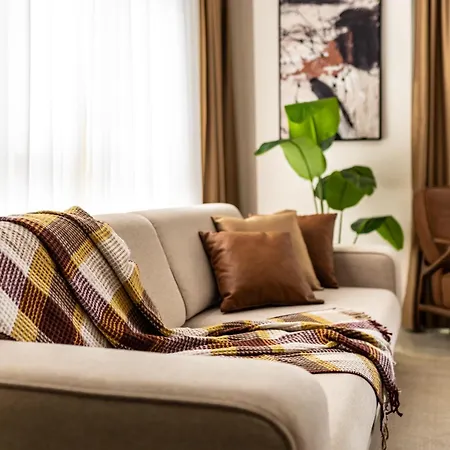 Sea & Mountain View Huge Terrace Ocean Apartment