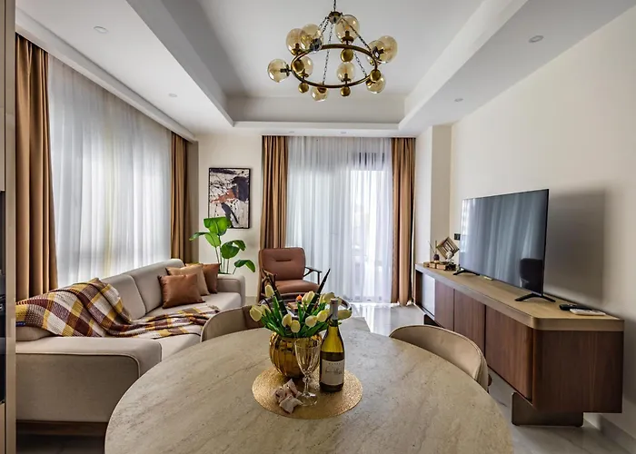 Sea & Mountain View Huge Terrace Ocean Апартаменты